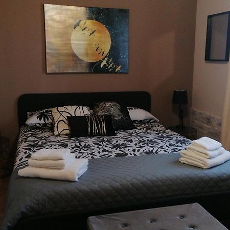 Mama Apartment Augusta Ngoại thất bức ảnh